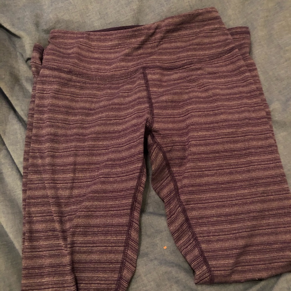 Purple strip leggings